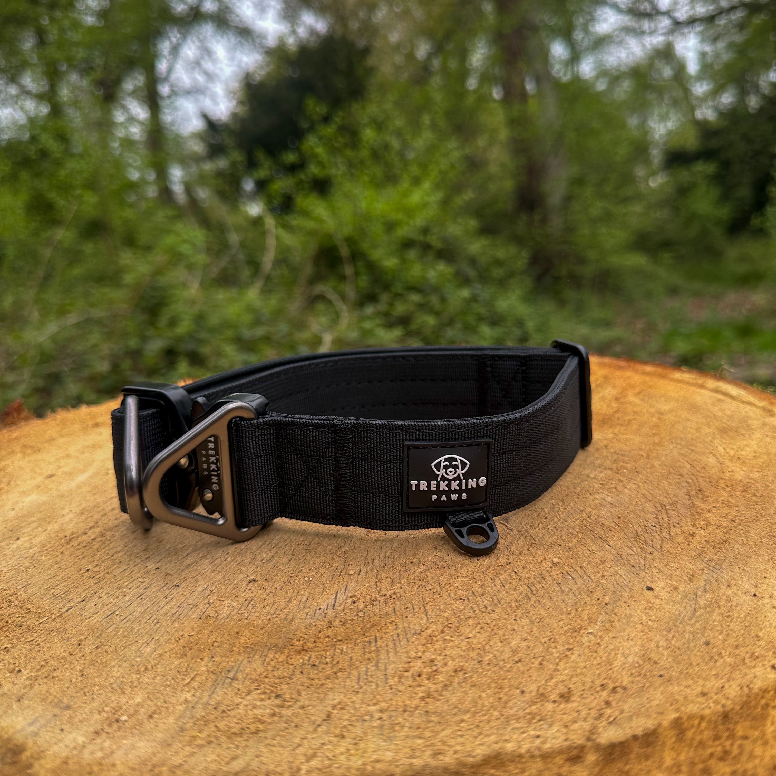 V2 Trekking Heavy-Duty Dog Collar